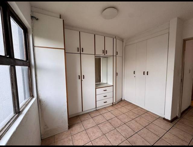 2 BEDROOM PROPERTY TO RENT IN OVERPORT